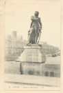 98. Angers. Statue de Beaurepaire