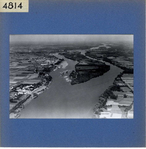 Les Ponts-de-Cé : L'Ile aux Chevaux et la Loire (vue aérienne)