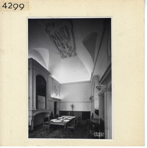 Angers : Salon du lavabo (Préfecture)