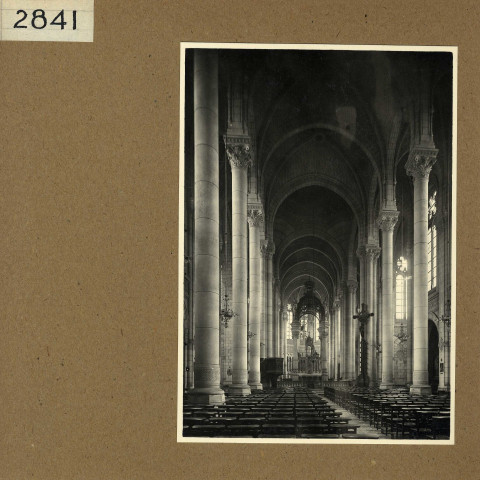 Angers : Eglise Notre-Dame, intérieur