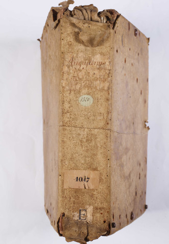 « In nomine summi Salvatoris Dei. In hoc corpore continentur expositiones psalmorum La sancti Augustini episcopi a Lmo psalmo usque ad centesimum. Incipit tractatio tituli de psalmo quinquagesimo primo. In finem intellectus. Psalmus brevis est, de quo loquendum suscipimus... »