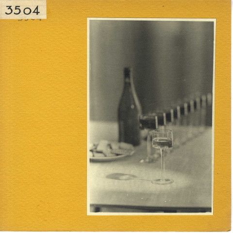 Angers : Verre à vin d'Anjou