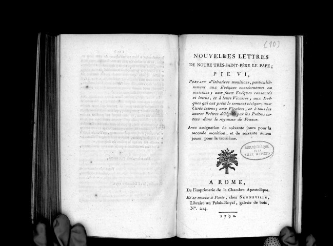 Nouvelles lettres de N. T. S. P. le pape Pie VI, portant d'itératives monitions, particulièrement aux évêques consécrateurs ou assistants...