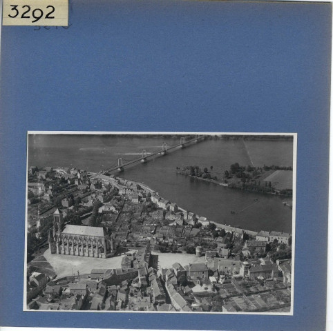 Montjean-sur-Loire : Pont, vue aérienne