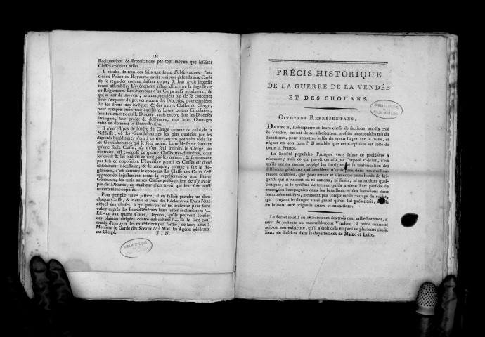 Précis historique de la guerre de la Vendée et des chouans, Signé : Bardou et Coulonnier