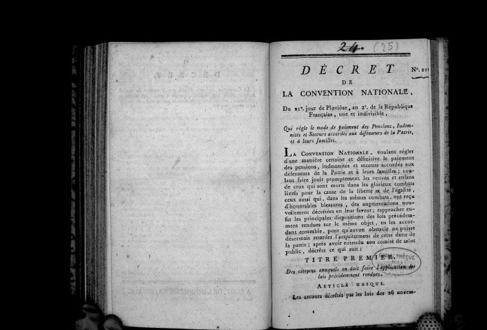 Décret de la Convention nationale du 21 pluviôse an II, qui règle le mode de paiement des pensions, indemnités et secours accordés aux défenseurs de la patrie et à leurs familles
