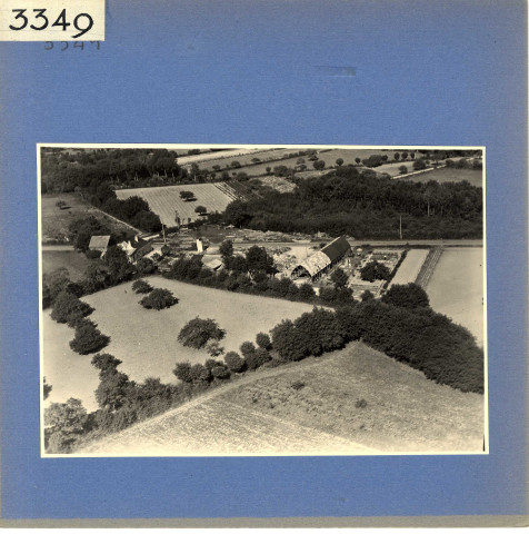 Cheviré-Le-Rouge : Scierie de Mr.Tollet (vue aérienne)