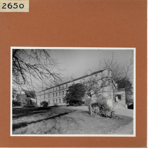 Bouzillé : Château de la Bourgonnière