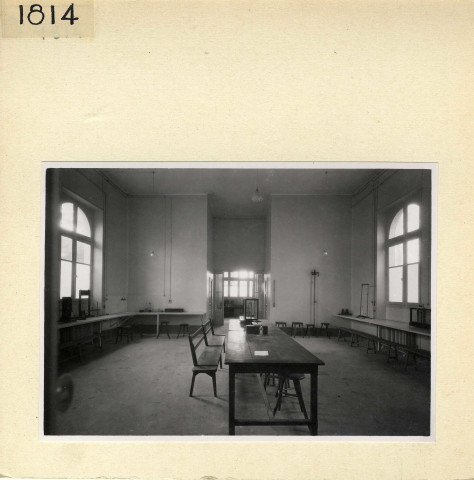 Angers : Hôpital, Ecole de médecine (salles de cours)