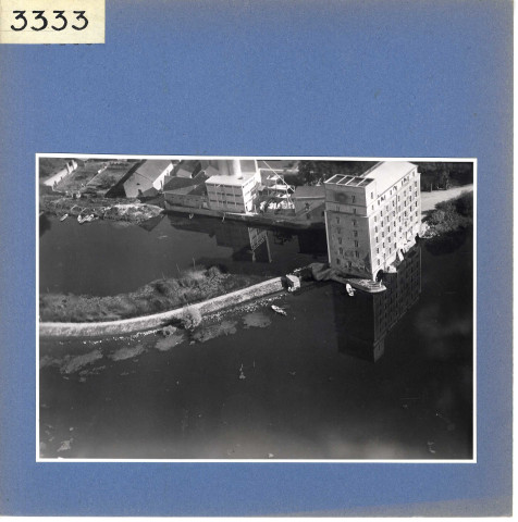 Morannes : Grands moulins (vue aérienne)