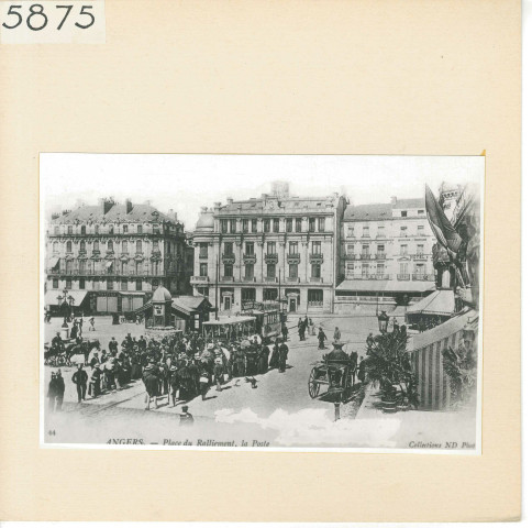 Angers : Place du Ralliement