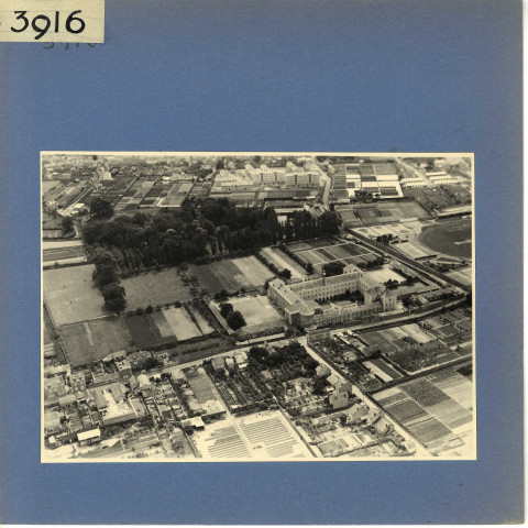 Angers : Mongazon, vue aérienne