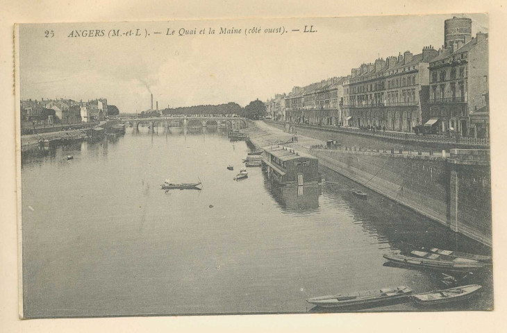 25. Angers (M.-et-L.). Le Quai et la Maine (côté ouest)