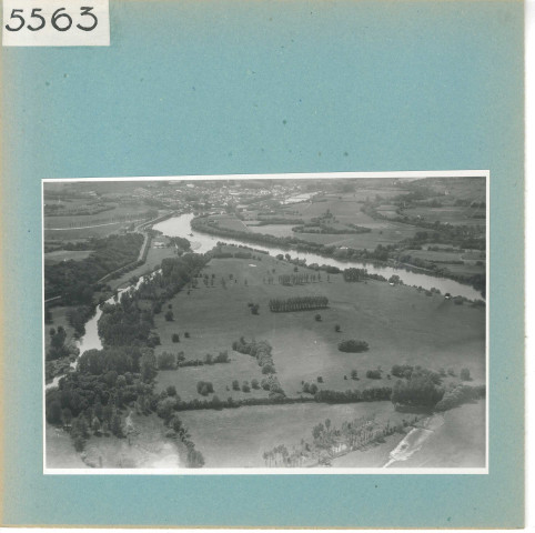 Chalonnes : Embouchure du Layon dans la Loire (vue aérienne)
