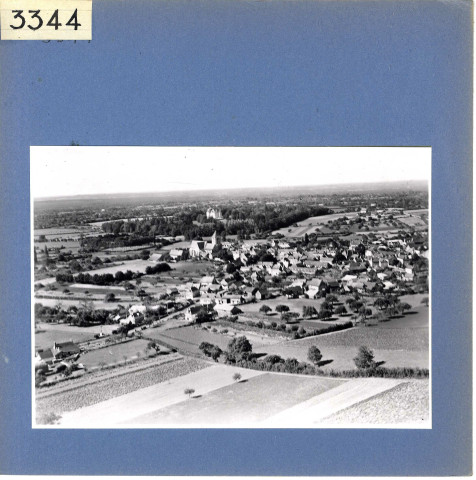 Cheviré-Le-Rouge : Village (vue aérienne)