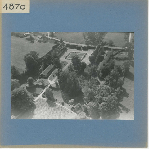 Seiches-sur-le-Loir : Château du Verger (vue aérienne)