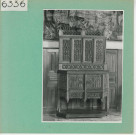 Ecuillé : Château du Plessis-Bourré, crédence (salle du conseil)