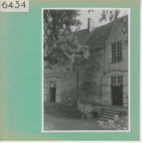 Saint-Rémy-la-Varenne : Le prieuré