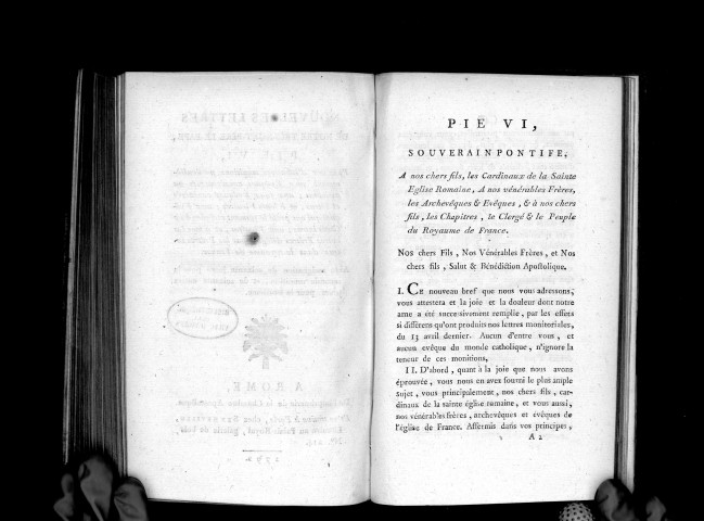 Nouvelles lettres de N. T. S. P. le pape Pie VI, portant d'itératives monitions, particulièrement aux évêques consécrateurs ou assistants...
