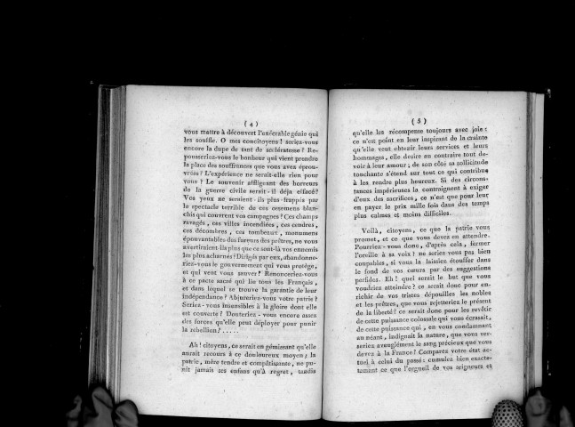 Le commissaire du directoire exécutif près l'administration centrale du département de Maine-et-Loire, à ses concitoyens, Signé : Moreau