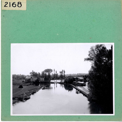 Villevêque : Moulin et chaussée de Villevêque sur le Loir