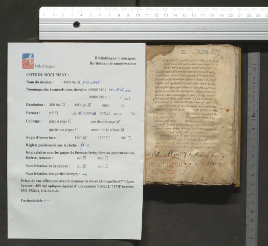 Recueil de thèmes de sermons. « Popularis homo regi simillima passus est... Duo sunt que de lege... »