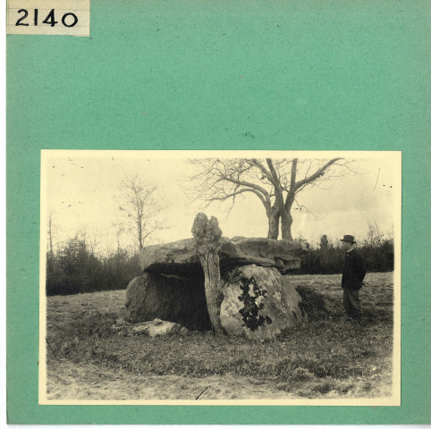 Anjou : Pierres, menhirs ou dolmens