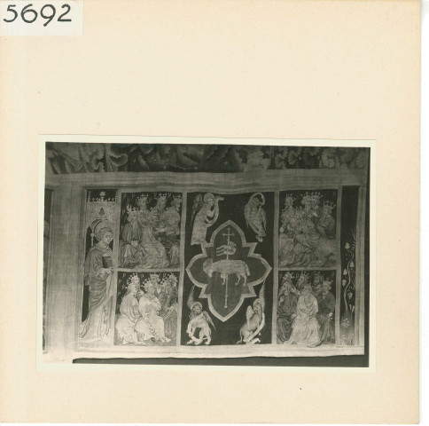 Angers : Tapisserie de l'Apocalypse, détails