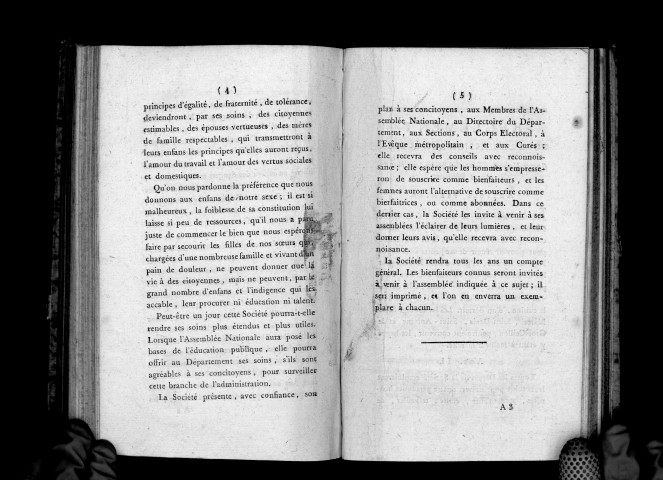 Réglement de la Société patriotique et de bienfaisance des Amis de la vérité, pour l'établissement de quatre maisons destinées à l'éducation des jeunes filles