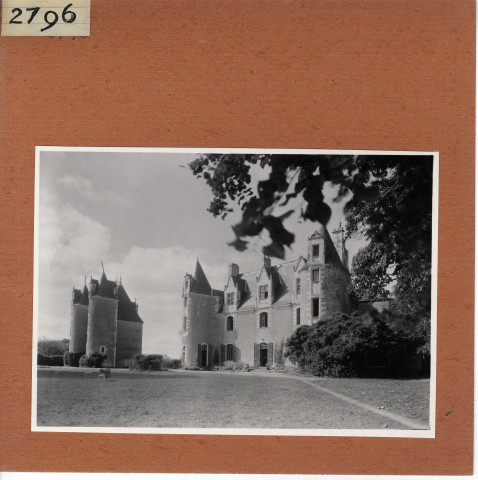 Beaucouzé : Château de Molières