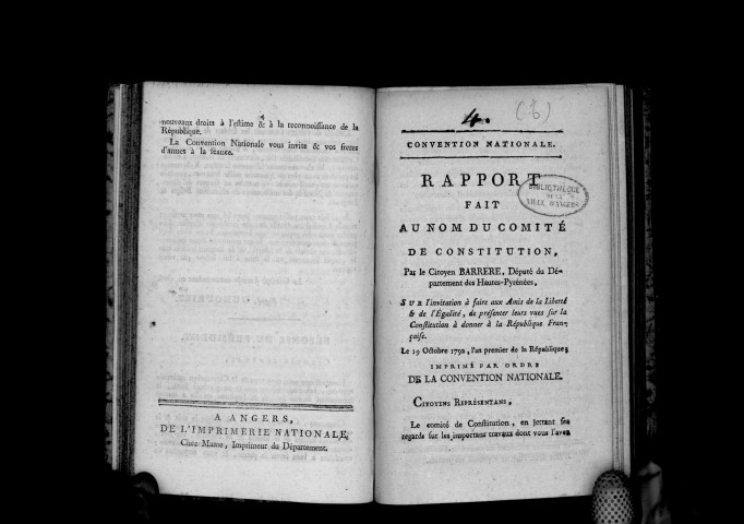 Rapport du citoyen Barrère sur l'invitation à faire, aux amis de la liberté et de l'égalité, de présenter leurs vues sur la Constitution à donner à la République française, le 19 octobre 1792