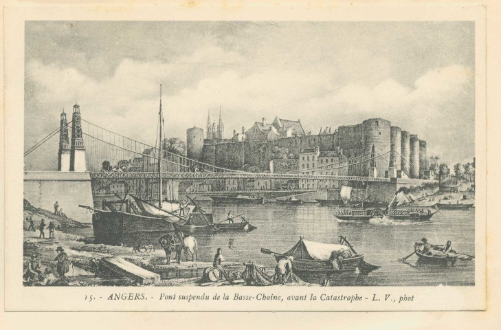 15. Angers. Pont suspendu de la Basse-Chaîne, avant la catastrophe