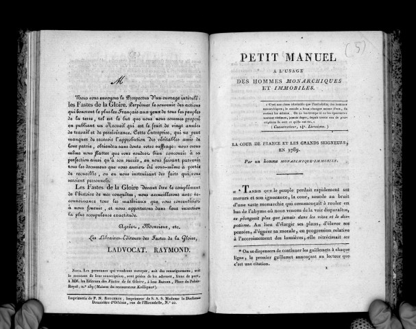 Petit manuel à l'usage des hommes monarchiques et immobiles