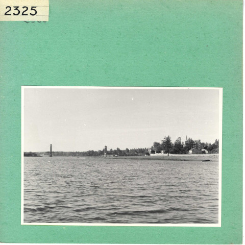 Bouchemaine : Pont suspendu sauté