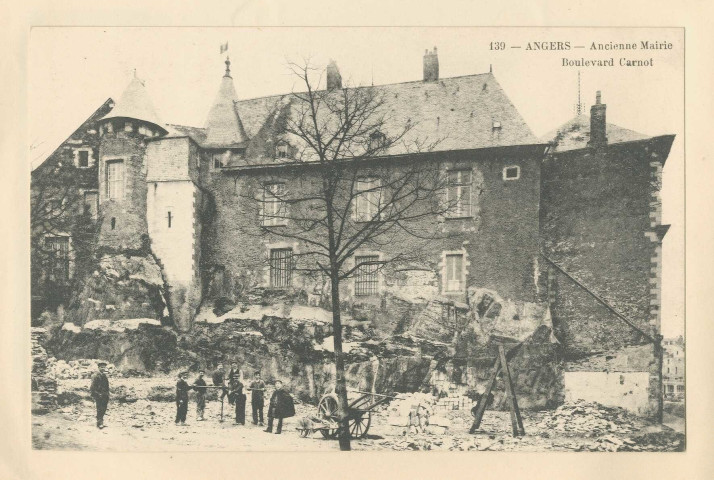 139. Angers. Ancienne mairie Boulevard Carnot