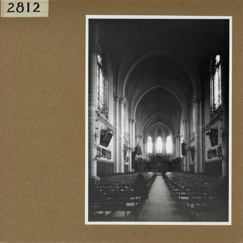 Angers : Eglise Saint-Joseph (intérieur)