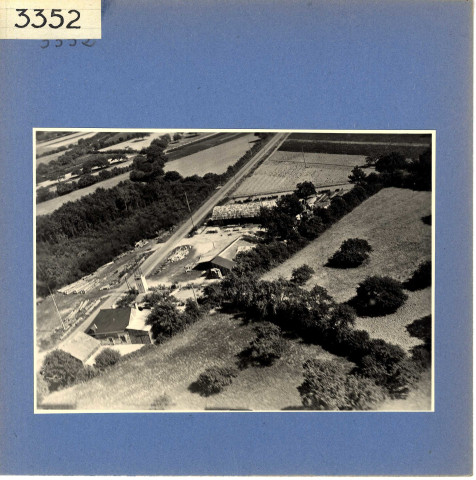 Cheviré-Le-Rouge : Scierie de Mr.Tollet (vue aérienne)