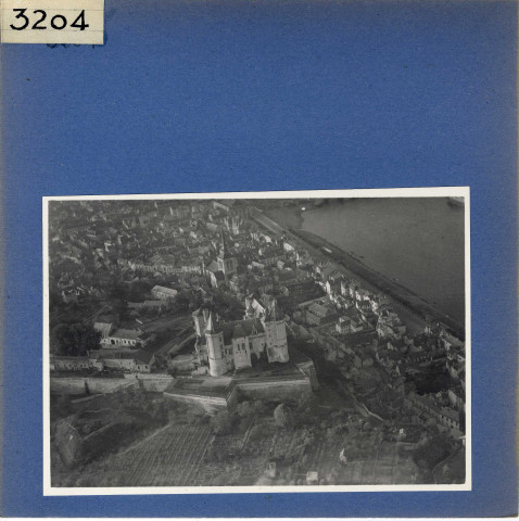 Saumur : Château de Saumur, vue aérienne