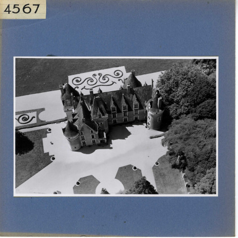 Luché-Pringé : Château de Gallerande (vue aérienne)