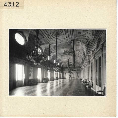 Angers : Salle des fêtes (Préfecture)