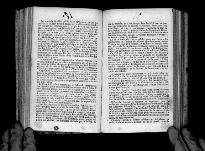 Premier rapport par Barrère, séance du 22 floréal, sur les moyens d'extirper la mendicité dans les campagnes