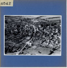 Beaulieu-sur-Layon : Le bourg, les jardins (vue aérienne)