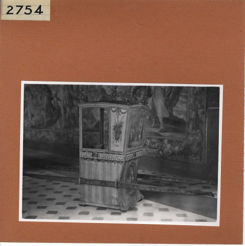 Brissac : Château de Brissac, meuble