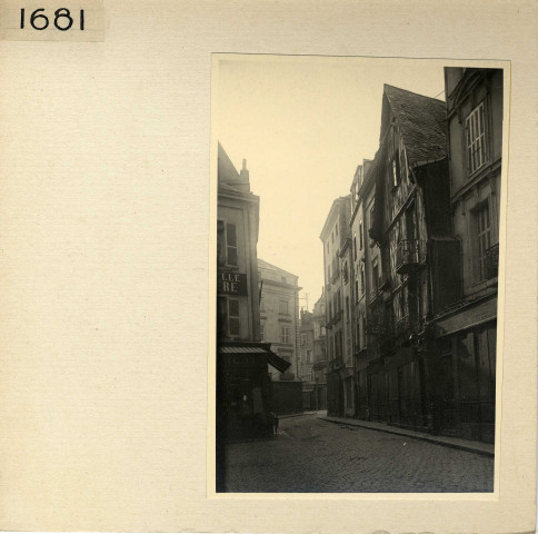 Angers : Rue des Poëliers