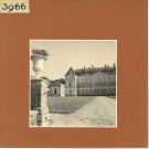 Mazé : Château de Montgeoffroy (vues extérieures au sol)