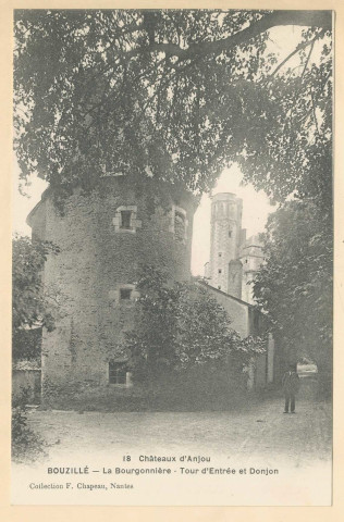 18. Châteaux d'Anjou. Bouzillé. La Bourgonnière. Tour d'entrée et donjon