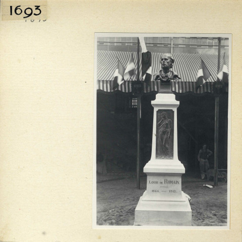 Buste de Louis de Romain à Angers