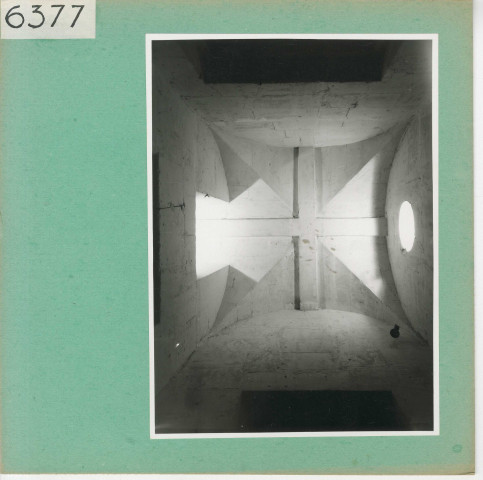 Brissac : Château, détails des voûtes