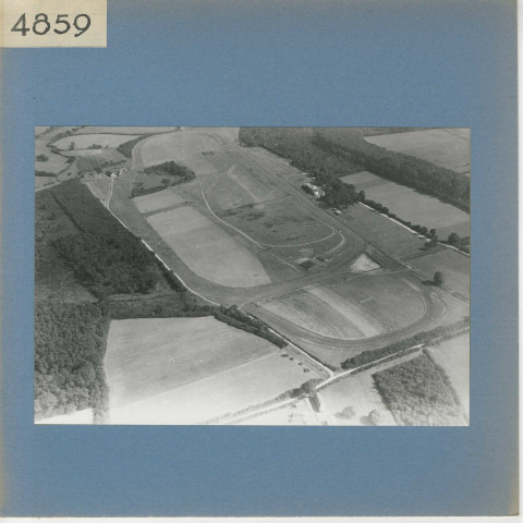 Durtal : Hippodrome (vue aérienne)