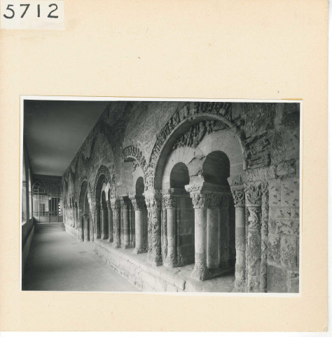 Angers : Arcades romanes